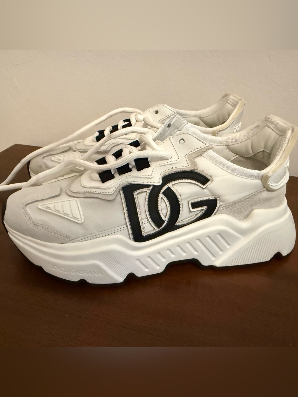 Dolce & Gabbana Daymaster DG Logo Sneakers White Black Size 37